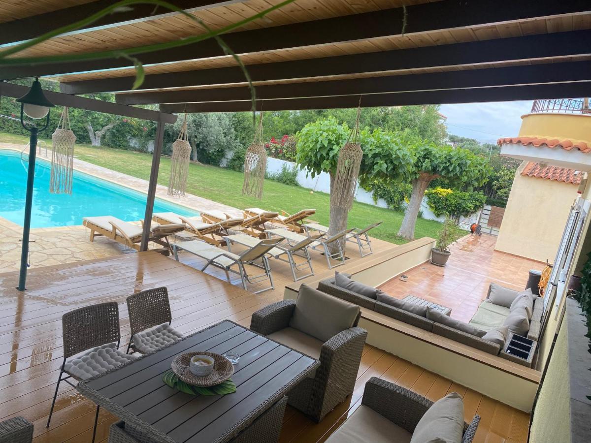 Relaxing Villa With Swimming Pool And Garden Agios Georgios  ภายนอก รูปภาพ