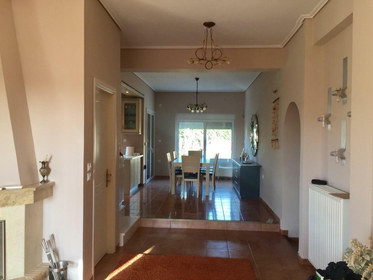Relaxing Villa With Swimming Pool And Garden Agios Georgios  ภายนอก รูปภาพ