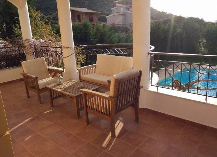 Relaxing Villa With Swimming Pool And Garden Agios Georgios  ภายนอก รูปภาพ