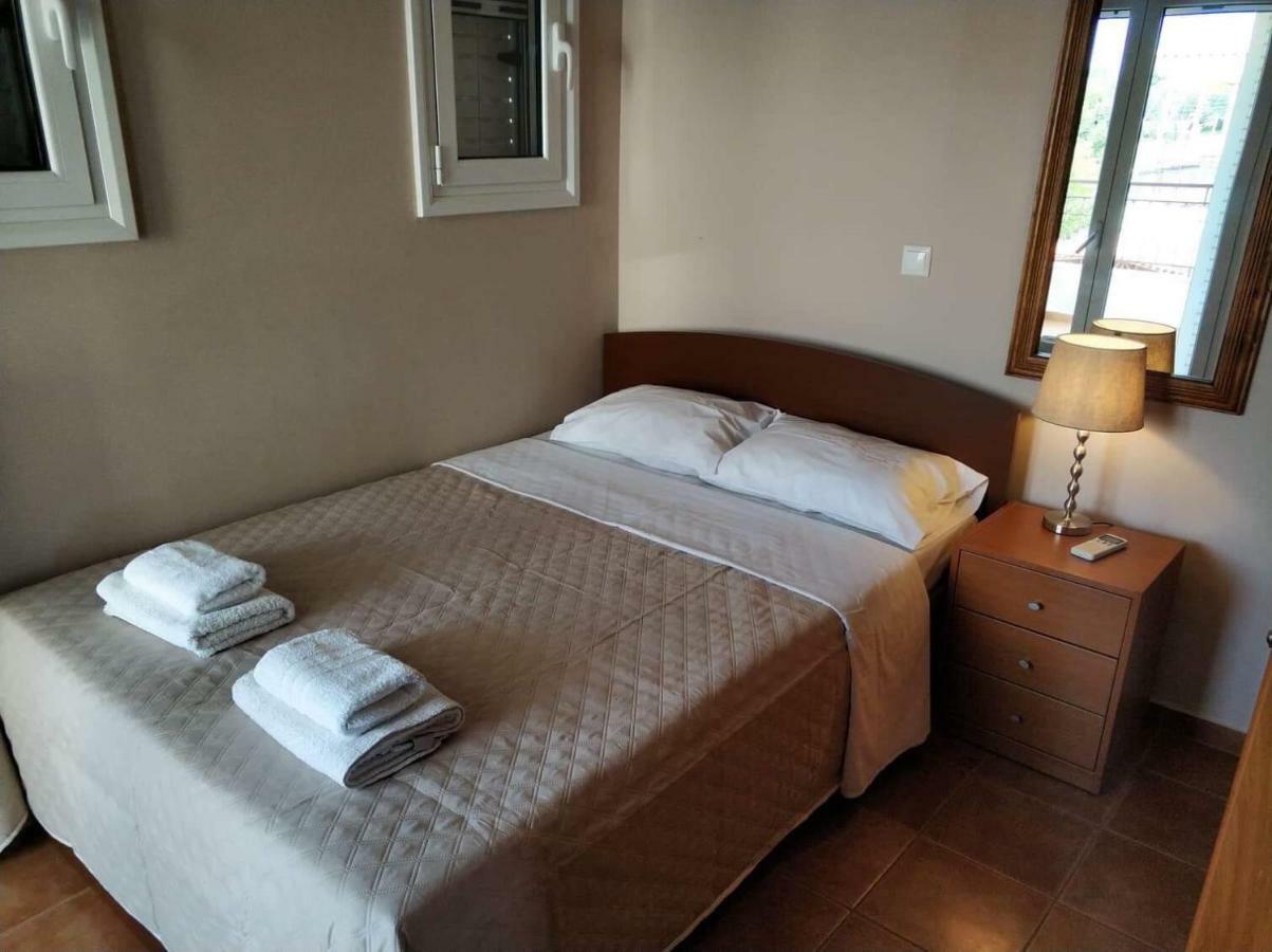 Relaxing Villa With Swimming Pool And Garden Agios Georgios  ภายนอก รูปภาพ