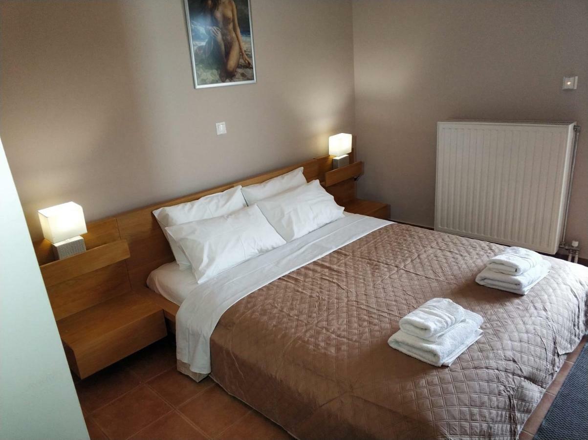 Relaxing Villa With Swimming Pool And Garden Agios Georgios  ภายนอก รูปภาพ