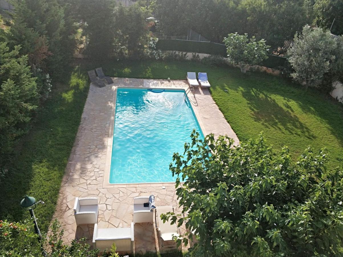 Relaxing Villa With Swimming Pool And Garden Agios Georgios  ภายนอก รูปภาพ